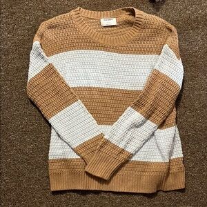 Old Navy Tan and White Knit Sweater